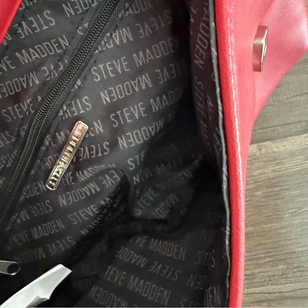Steve Madden Red Buckle Shoulder Bag - Picture 8 of 10